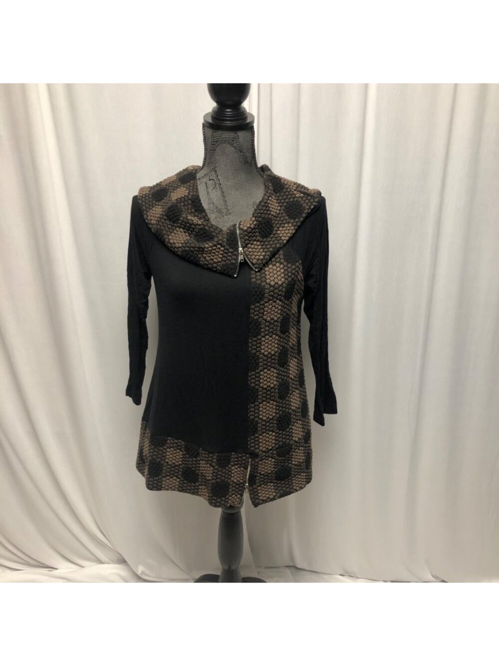 Creation Top Womens Size Small Black Brown Stretch Textured Cowl Neck Sweater